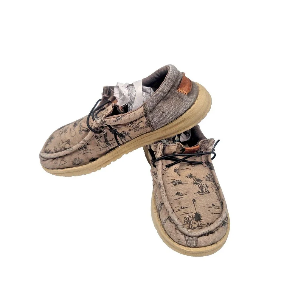 Hey Dude Wally Slip on Canvas Shoes Youth Size 5 Desert Print